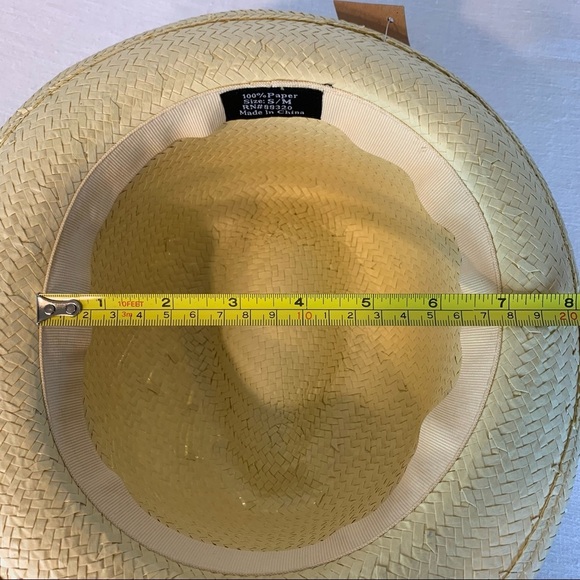 C.C. Exclusive Fedora hat with bow and gold logo - Picture 8 of 9